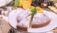 Macerare alcuni ingredienti nel liquore giusto offre quella marcia in più anche nei dolci più semplici. Nella ricetta di oggi...